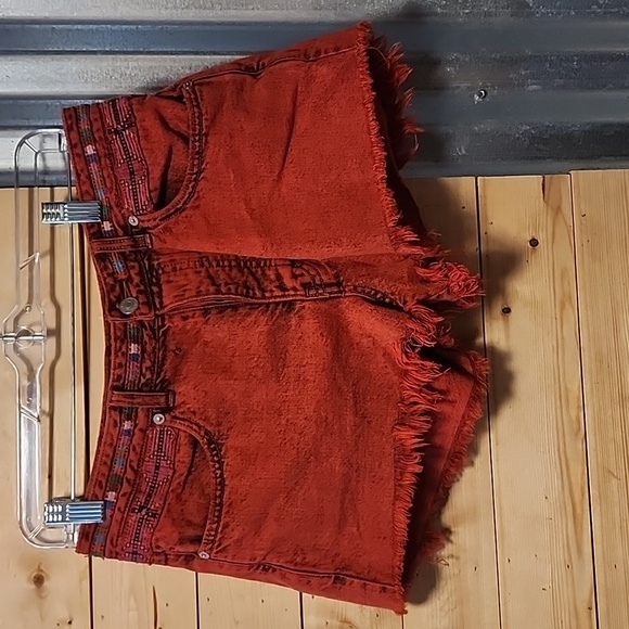 FP We The Free Sun Break Emborded Shorts size 28 - Picture 1 of 8
